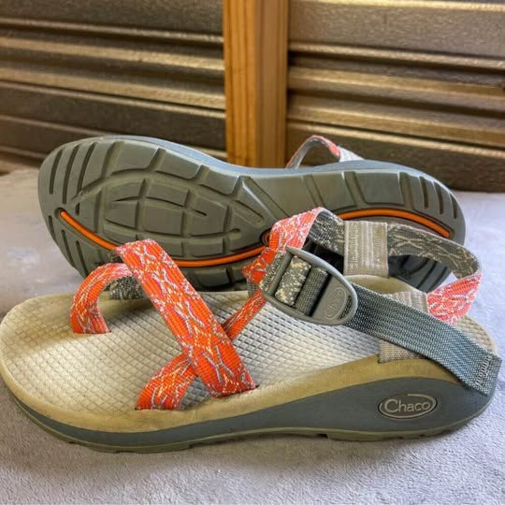 Chaco Cloud Womens Sandals Size 7 Orange and Gray